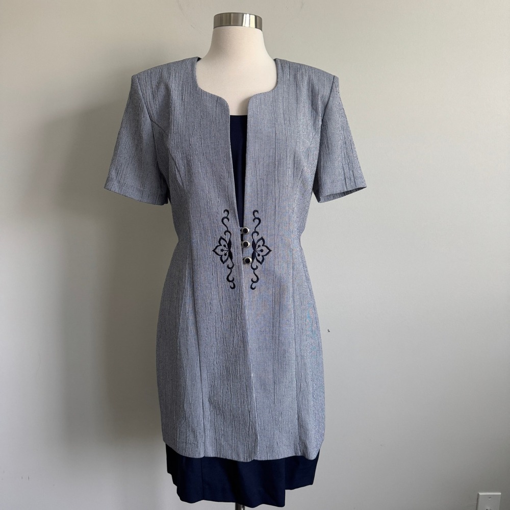 Miss Dorby Vintage Blue Embroidered Sheath Dress Size 8 Short Sleeve